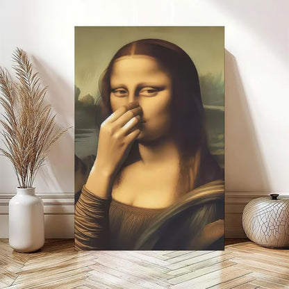 Piece Mimics Mona Lisa Bathroom Wall Art